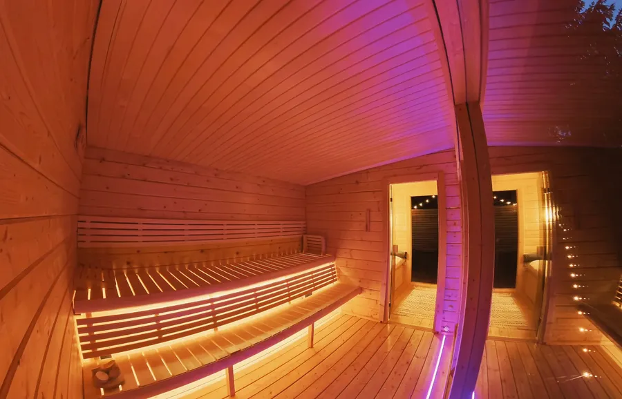 Sauna mit Panoramafenster